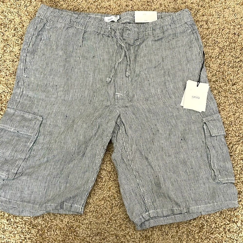 NWT! Onia Tom Cargo Shorts #MWB16-7 Navy/White Micro Stripe Men’s Sz L